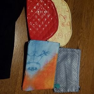 4 small makeup bags